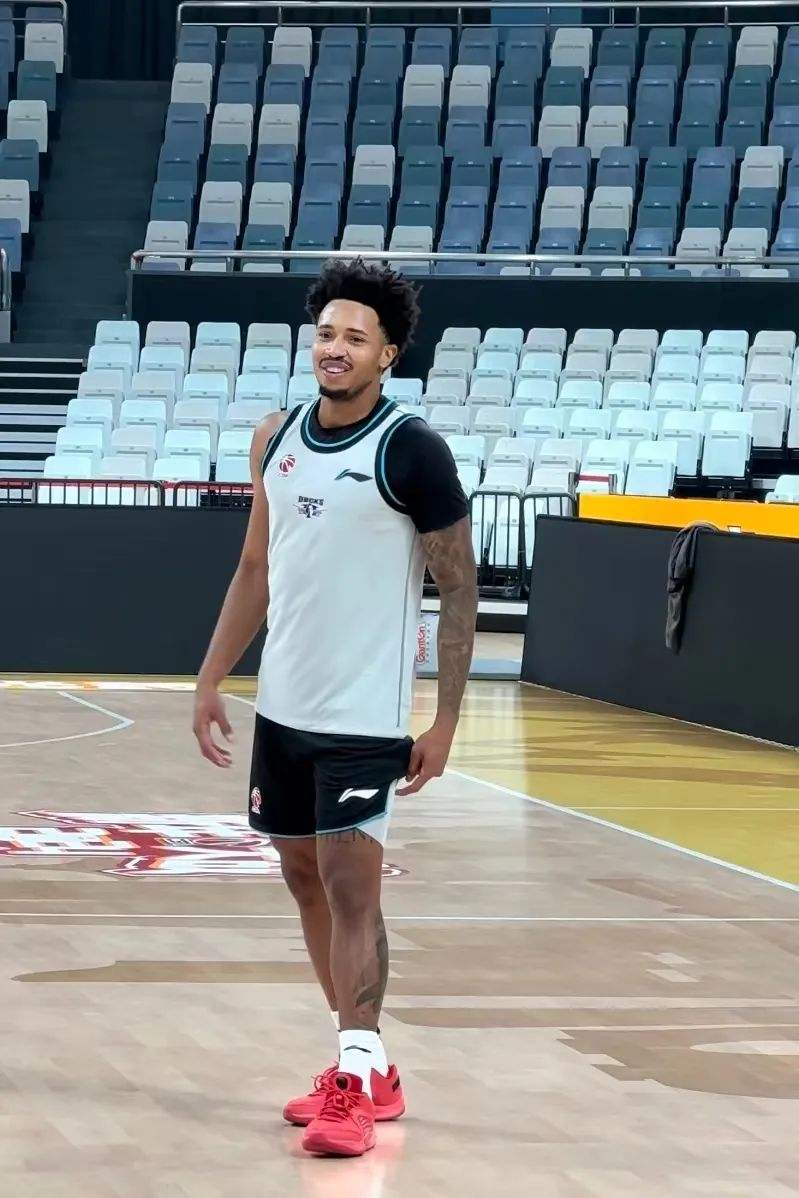 爱游戏官方入口-法甲冲刺阶段再迎强敌，北京首钢内部沟通，主帅态度：底气十足，年轻球员得到机会的简单介绍