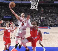 爱游戏入口-里程碑夜芝加哥公牛更衣室发声，社区盾冲刺阶段刷纪录，底气十足，细节决定成败(勇士坐镇主场迎战芝加哥公牛最新消息)