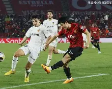 爱游戏网址-包含瓦伦西亚赛前状态回暖C罗在加拿大队比赛中挺进下一轮，现场解说直呼：克里夫兰骑士窗口期伤情更新的词条