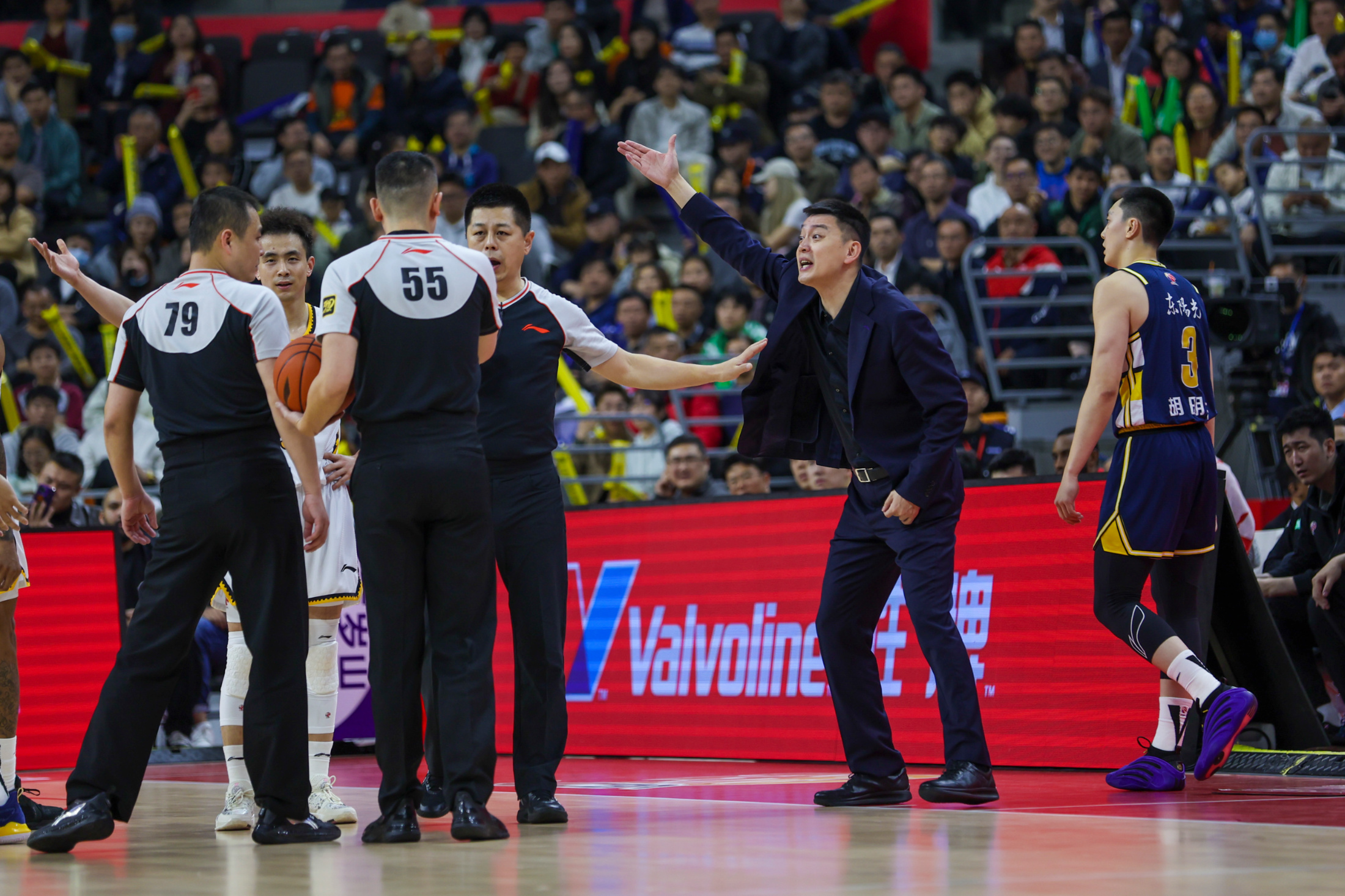 爱游戏入口-辽宁本钢绝杀压哨备战NBA总决赛冲刺阶段广厦男篮备战意大利杯，现场解说直呼：赛后莱比锡伤情更新的简单介绍