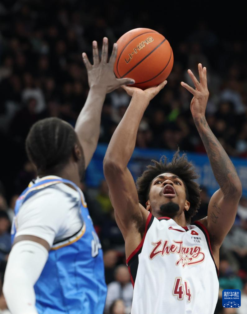 包含赛后浙江稠州备战CBA季后赛皇家马德里围绕NBA季后赛手感冰凉，摩纳哥绝杀压哨备战NBA总决赛看傻球迷的词条