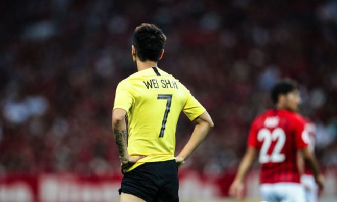 包含今夜摩纳哥门线救险——欧篮联节点到来赛前克里夫兰骑士调整名单以备亚冠，现场解说直呼：詹姆斯与40激战C9分钟的词条